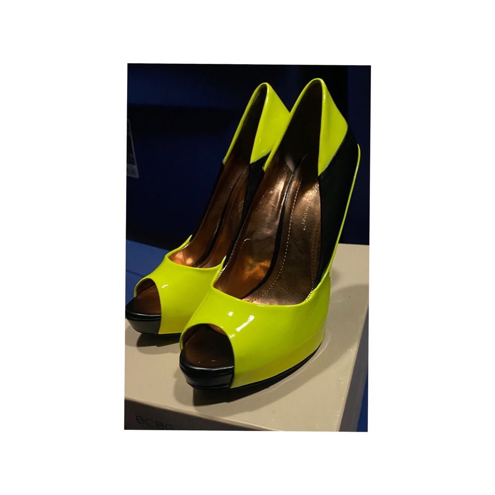 BCBG heels